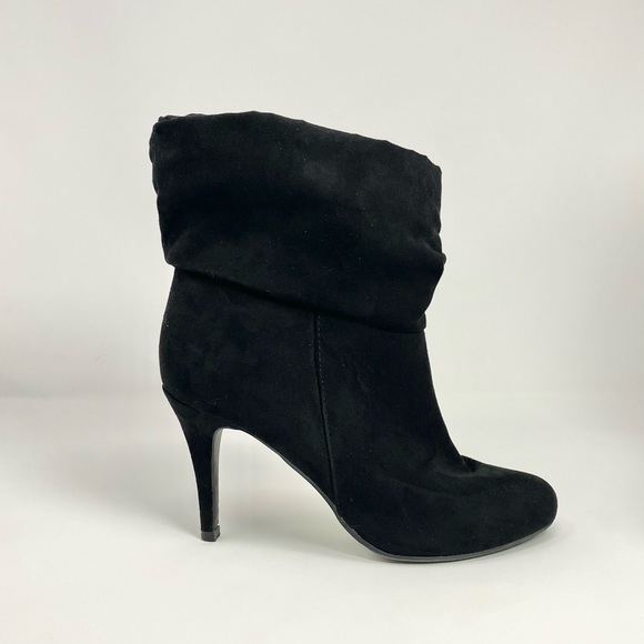 Ankle Booties Black Velvet Like Material Man-Made Pirate Boot 3” heel - Picture 4 of 8
